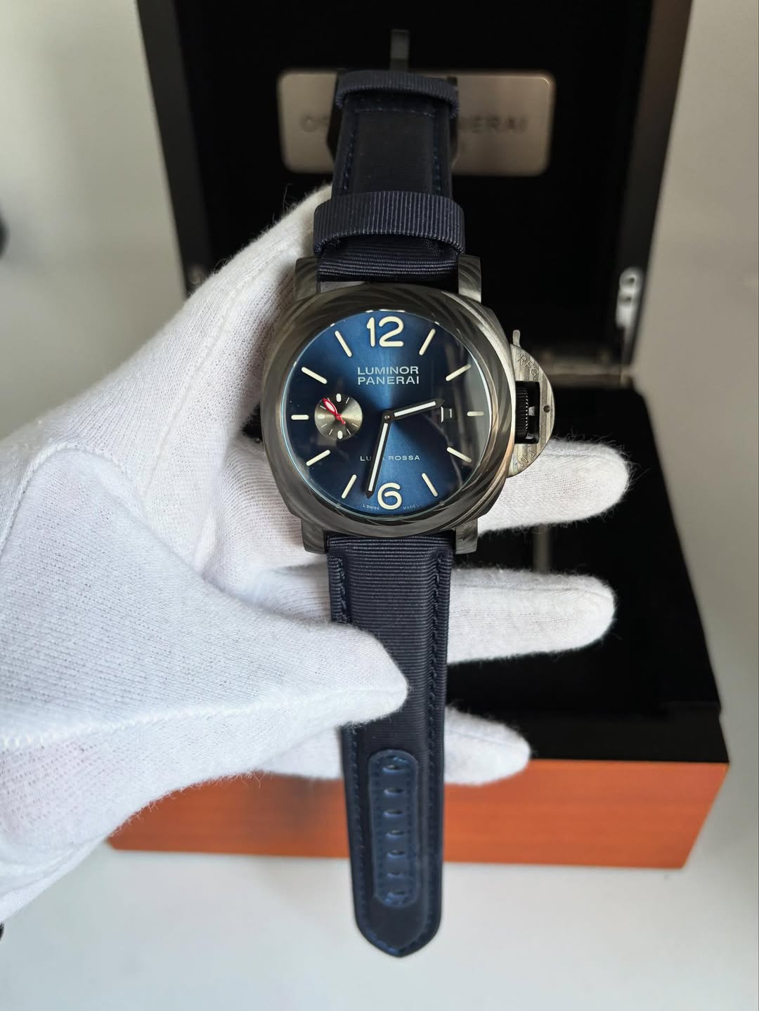 Panerai Submersible Luna Rossa